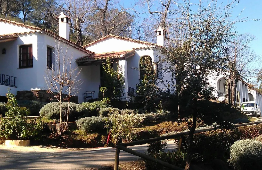 Finca Valbono Apartamentos Rurales y Hotel-1